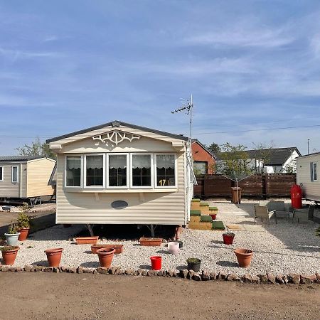 Willerby Granada 2-Bedroom Caravan, Glasgow อัดดิงสตัน ภายนอก รูปภาพ