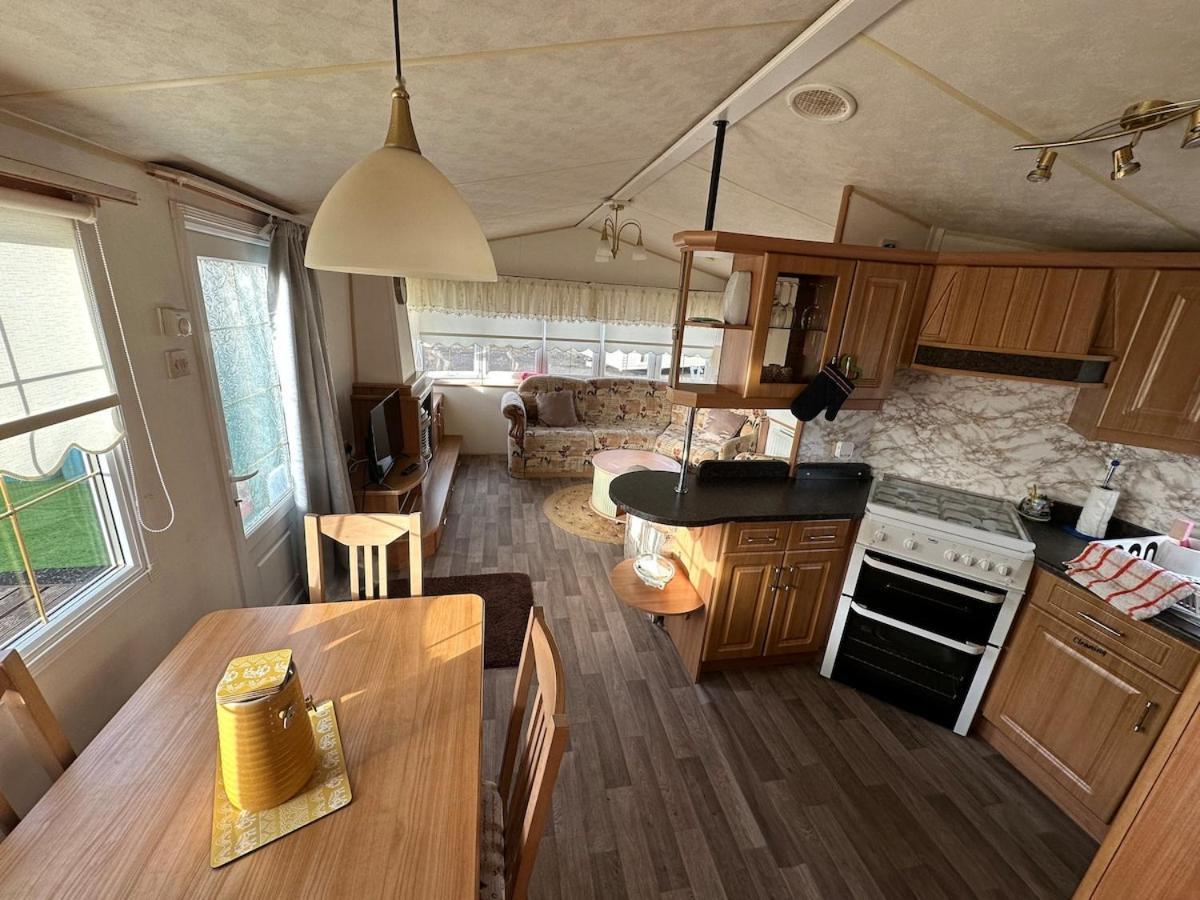 Willerby Granada 2-Bedroom Caravan, Glasgow อัดดิงสตัน ภายนอก รูปภาพ